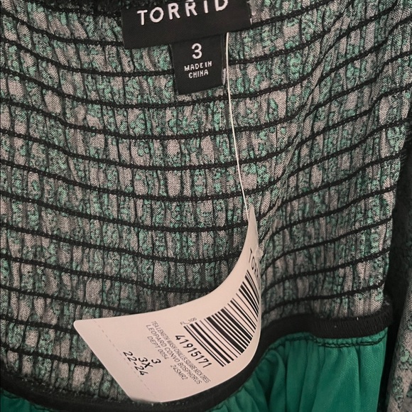 Torrid NWT Green Leopard Print Square Neck Dress 3X  Tea Length - Picture 3 of 4